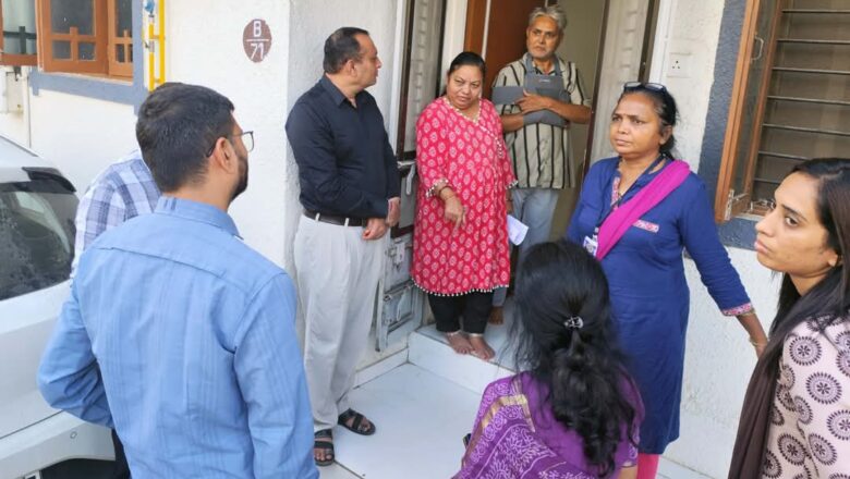 બીએલઓ દ્વારા ખાસ સઘન સુધારણાના ૧૩ હજાર ફોર્મનું વિતરણ